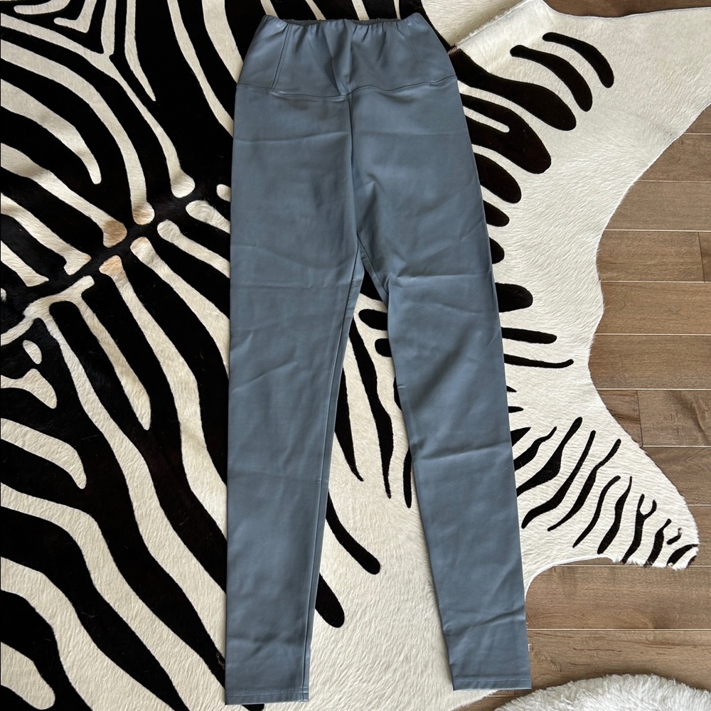 Wilfred Free BlueGray Faux Leather Pants Leggings S stretchy waist